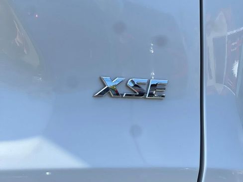 Used 2023 Toyota RAV4 XSE w/ Premium Package AWD/4WD image 11