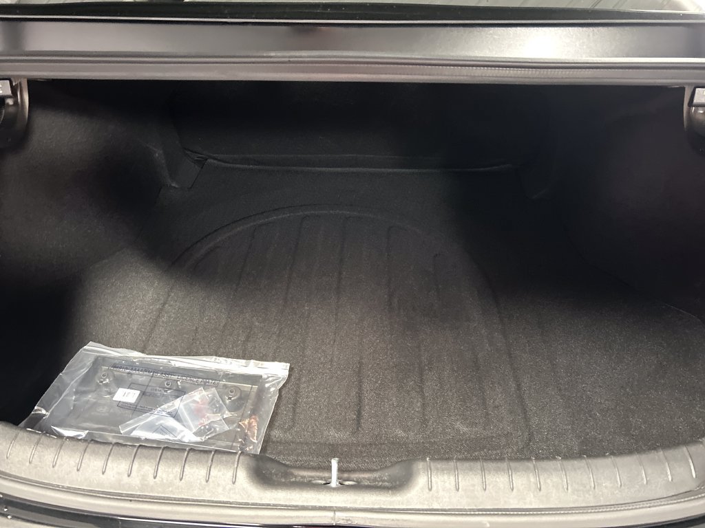 Used 2025 Hyundai Elantra Sport FWD image 22