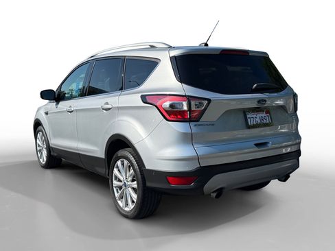 Used 2017 Ford Escape Titanium w/ Equipment Group 301A FWD image 3