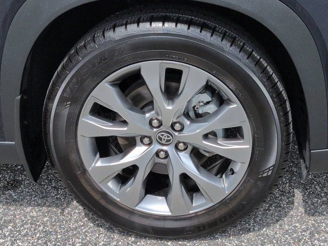 Used 2024 Toyota Grand Highlander FWD image 11