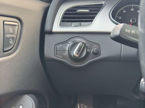 Used 2016 Audi A4 2.0T Premium Plus w/ Technology Package image 18