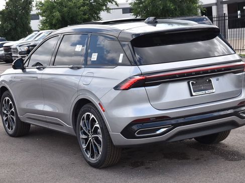 New 2026 Lincoln Nautilus Reserve AWD/4WD image 9