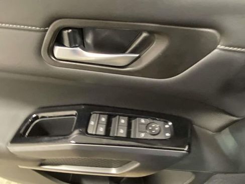 New 2026 Nissan Pathfinder SL FWD image 13