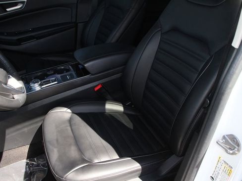 Used 2020 Ford Edge SEL w/ Convenience Package FWD image 21