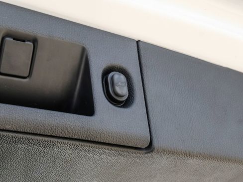 Used 2020 Chevrolet Suburban LT image 71