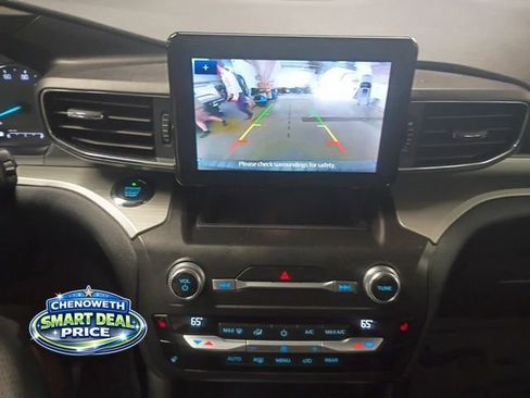 Used 2020 Ford Explorer XLT w/ Equipment Group 202A AWD/4WD image 13