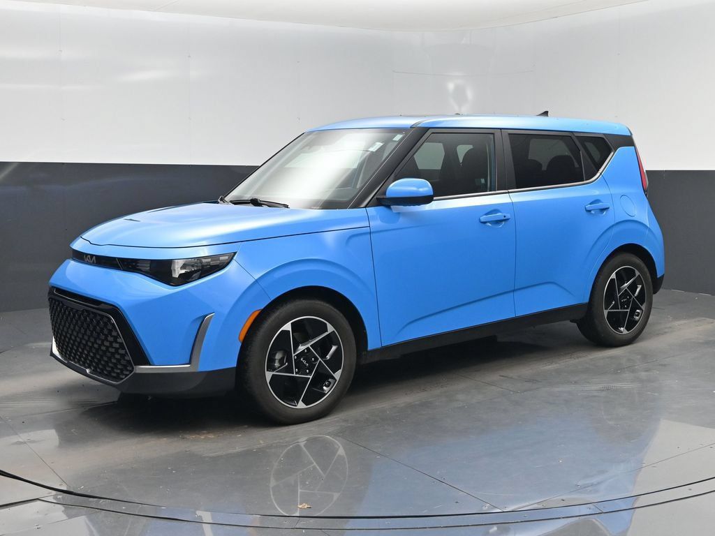 Used 2023 Kia Soul EX FWD image 9
