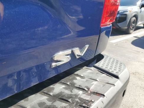 Used 2017 Nissan Titan SV image 6