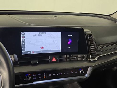 Certified 2023 Kia Sportage SX image 19