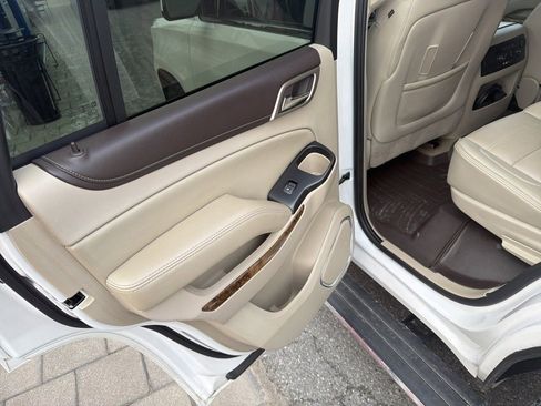 Used 2016 GMC Yukon Denali w/ Open Road Package image 14