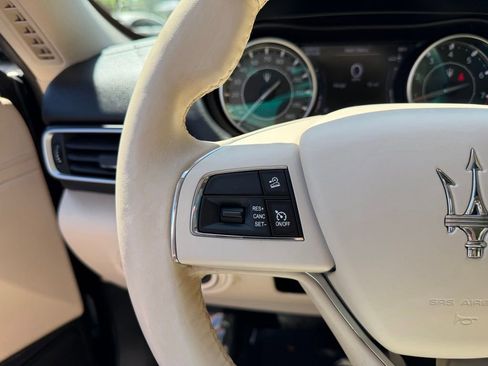 Used 2022 Maserati Levante GT AWD/4WD image 18