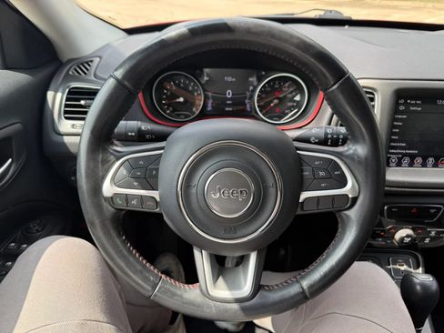 Used 2019 Jeep Compass Trailhawk AWD/4WD image 28