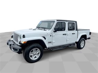 Used 2022 Jeep Gladiator Sport video 1