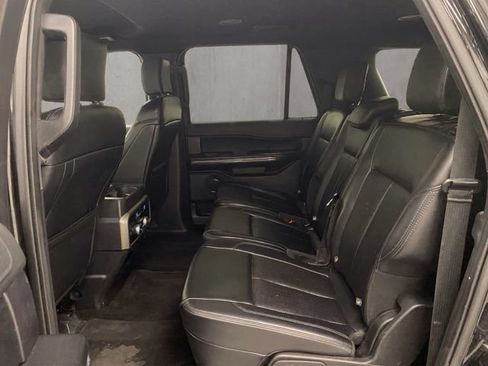 Used 2019 Ford Expedition Max XLT w/ Equipment Group 201A AWD/4WD image 8