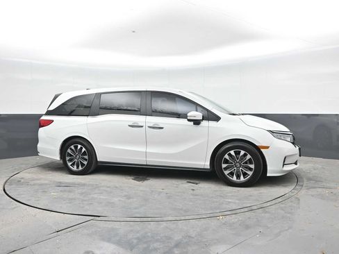 Used 2023 Honda Odyssey EX-L image 8