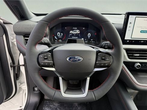 New 2026 Ford Explorer ST-Line w/ ST-Line Street Pack AWD/4WD image 13