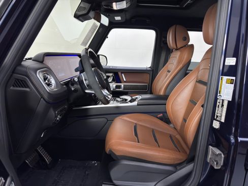 Used 2021 Mercedes-Benz G 63 AMG 4MATIC w/ G Manufaktur Interior Package image 17