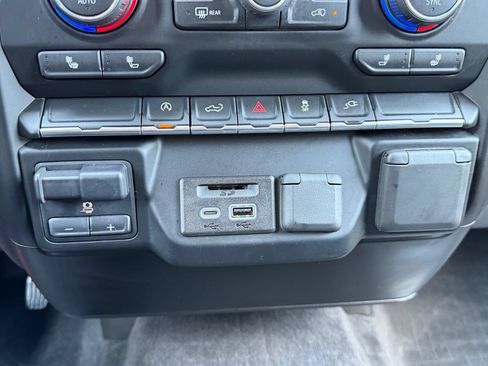 Used 2019 Chevrolet Silverado 1500 LT w/ All-Star Edition AWD/4WD image 18