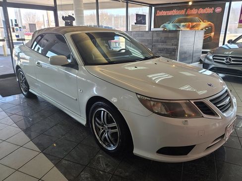 Used 2008 Saab 9-3 2.0T w/ Cold Weather Package image 4