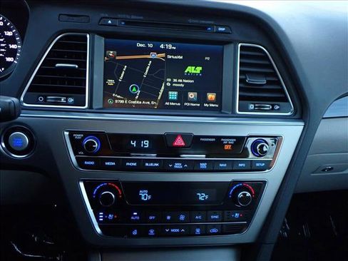 Used 2015 Hyundai Sonata Limited w/ Option Group 06 image 17