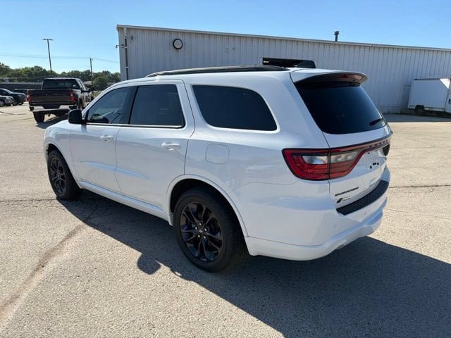 Used 2023 Dodge Durango GT AWD/4WD image 3