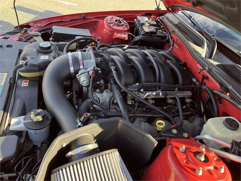 Used 2006 Ford Mustang GT image 11