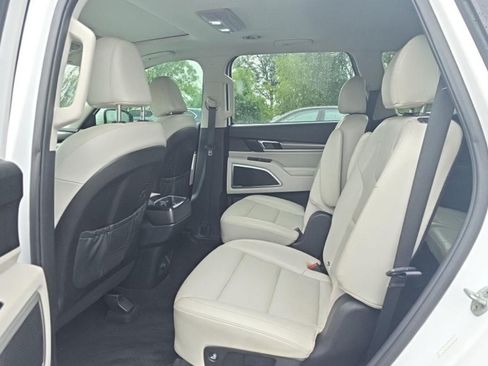Used 2020 Kia Telluride S AWD/4WD image 7