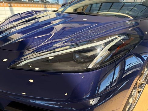 Used 2025 Chevrolet Corvette Stingray Preferred Conv w/ Stealth Interior Trim Package RWD image 9