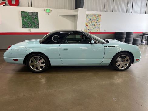 Used 2003 Ford Thunderbird image 98