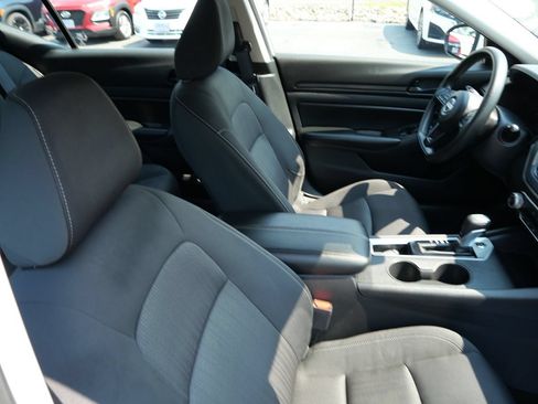 Used 2023 Nissan Altima 2.5 S FWD image 26