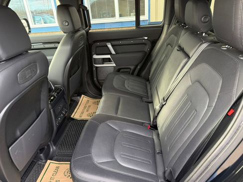 Used 2022 Land Rover Defender 110 X-Dynamic SE image 20