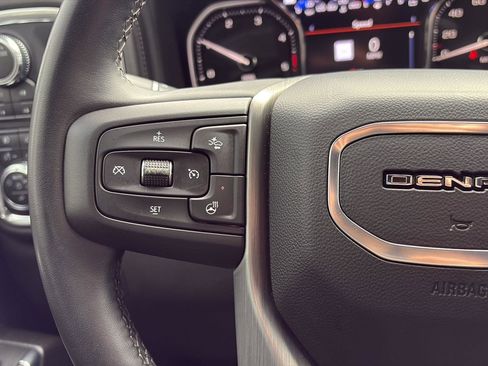 Used 2023 GMC Sierra 2500 Denali w/ Denali Ultimate Package image 10