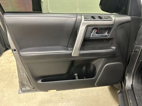 Used 2022 Toyota 4Runner SR5 Premium w/ Moonroof Package image 14