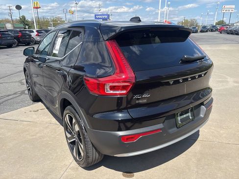Certified 2023 Volvo XC40 B5 Plus w/ Driver Assist Package AWD/4WD image 8