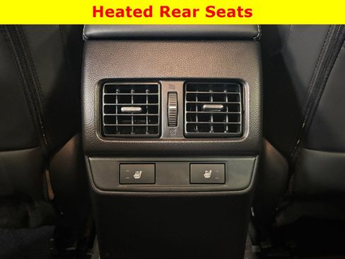 Used 2016 Subaru Outback 3.6R Limited AWD/4WD image 26