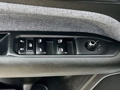 Used 2024 Jeep Compass Latitude AWD/4WD image 15
