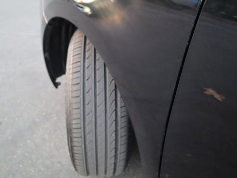 Used 2015 Toyota Sienna L image 21