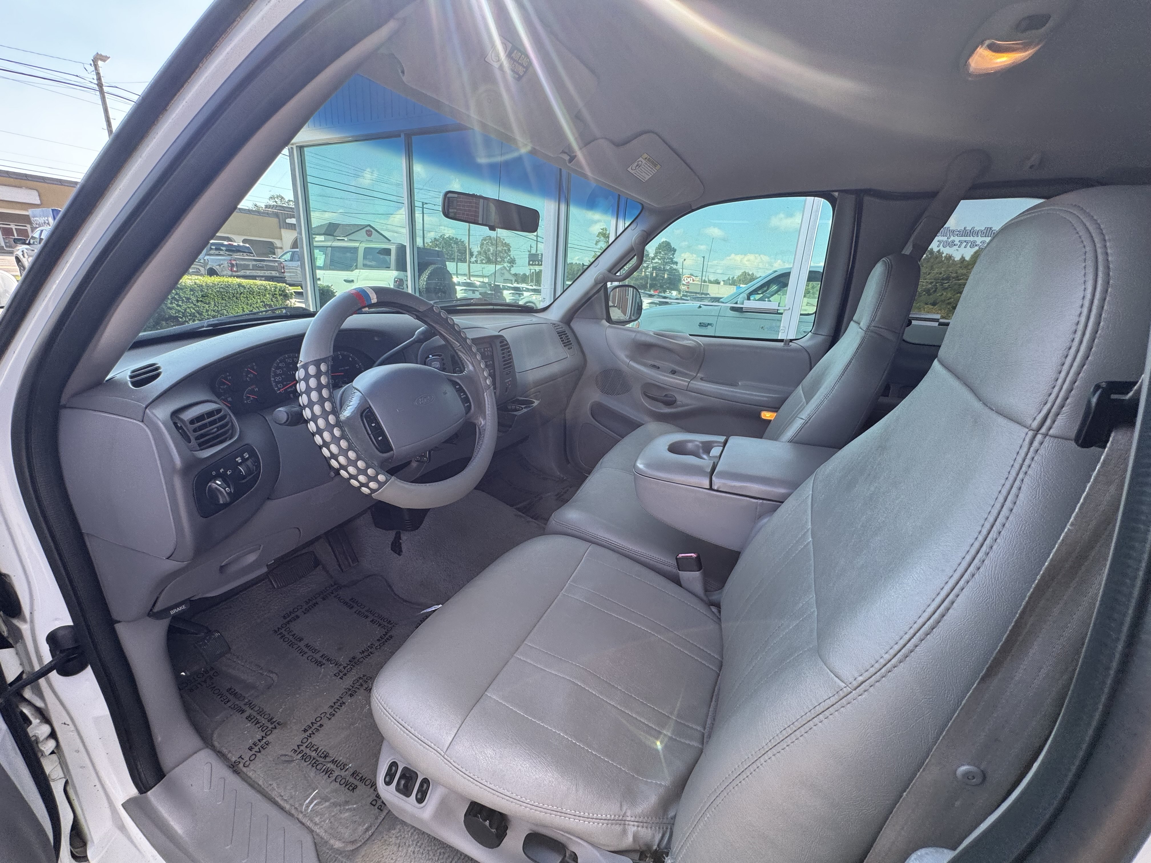Used 1998 Ford F150 Lariat RWD image 7