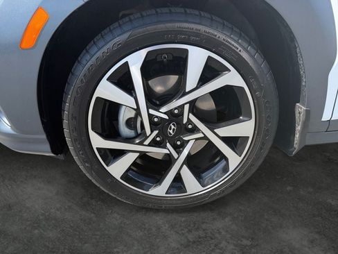 Used 2022 Hyundai Kona Limited w/ Cargo Package AWD/4WD image 4
