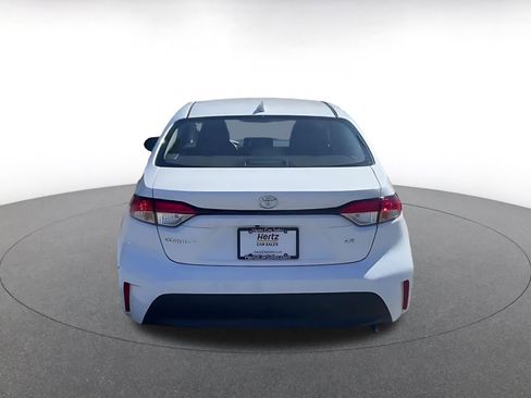 Used 2025 Toyota Corolla LE image 16