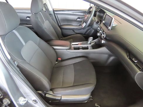 Used 2023 Nissan Sentra SV FWD image 34