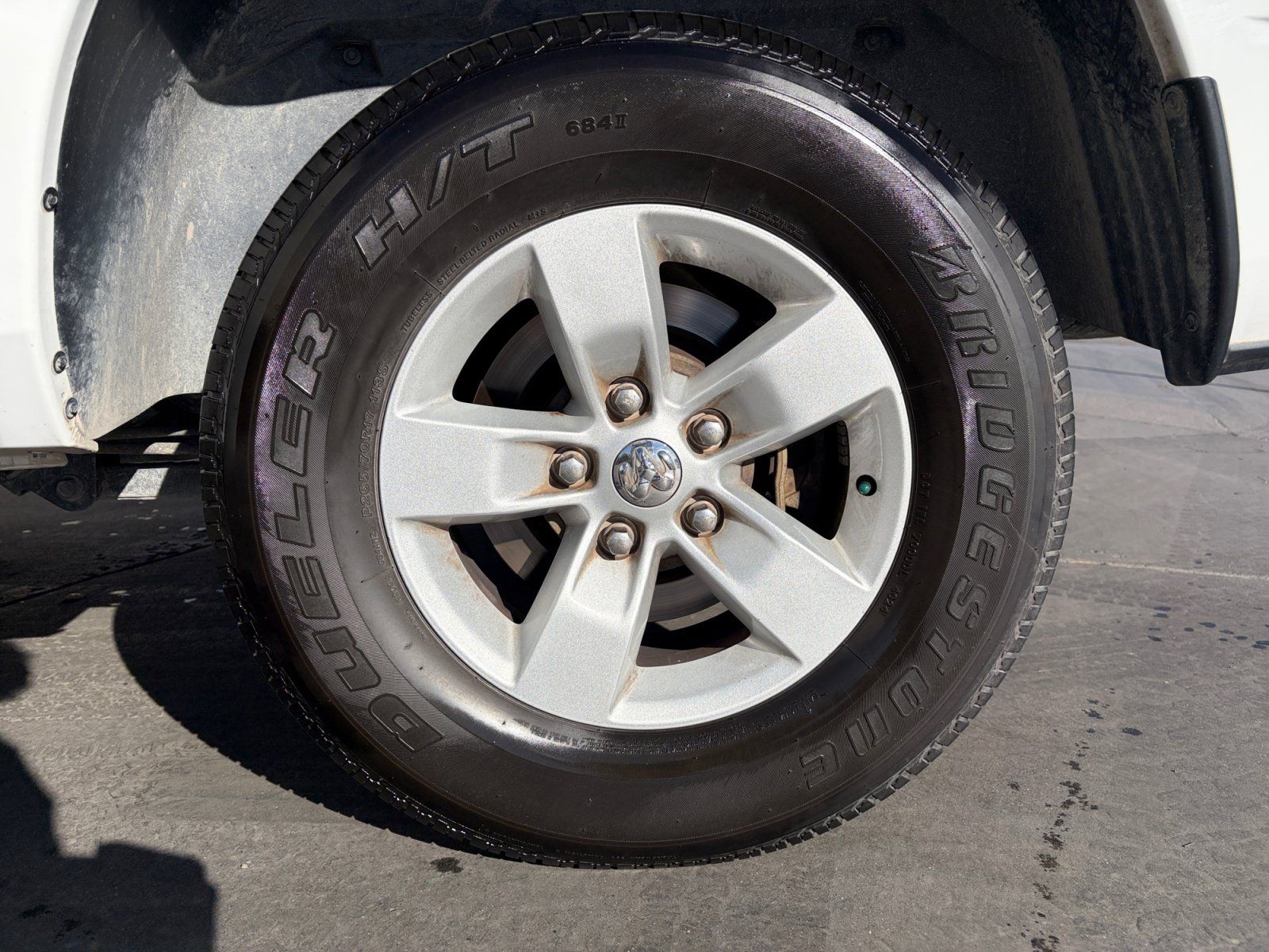 Used 2017 RAM 1500 Express AWD/4WD image 30