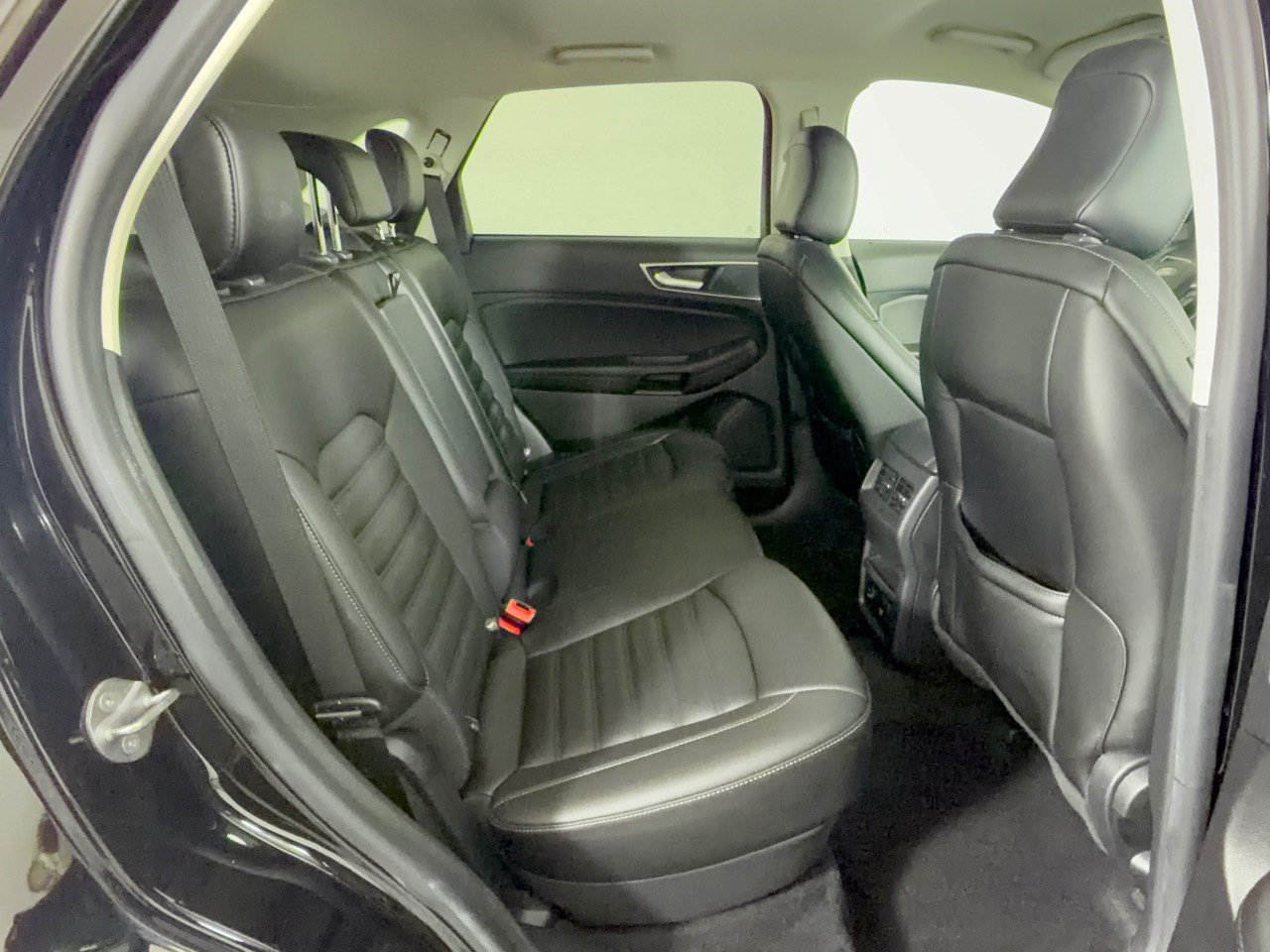 Used 2021 Ford Edge SEL w/ Convenience Package AWD/4WD image 29