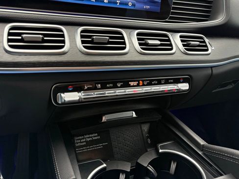 Used 2025 Mercedes-Benz GLE 350 4MATIC image 18