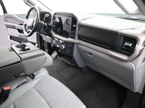 Used 2025 Ford F150 XLT w/ Equipment Group 301A Standard RWD image 24