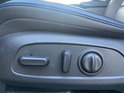 Used 2024 Buick Envista Sport Touring w/ Convenience I Package image 11