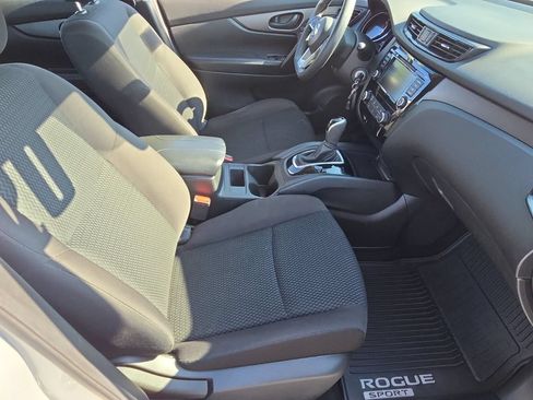 Used 2020 Nissan Rogue Sport S FWD image 18