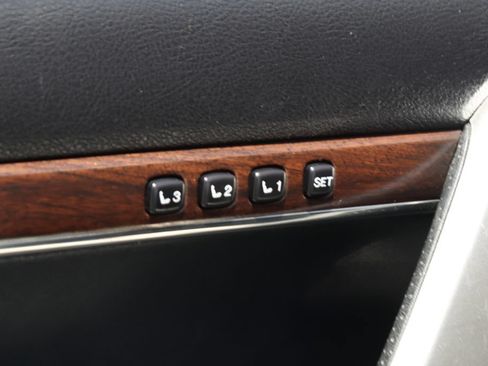 Used 2018 Toyota Land Cruiser AWD/4WD image 18