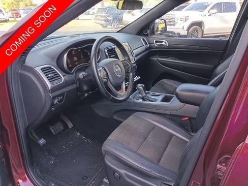 Certified 2021 Jeep Grand Cherokee Laredo X AWD/4WD image 9