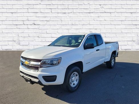 Used 2017 Chevrolet Colorado W/T w/ WT Convenience Package image 4